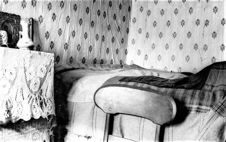 Recess Bed image