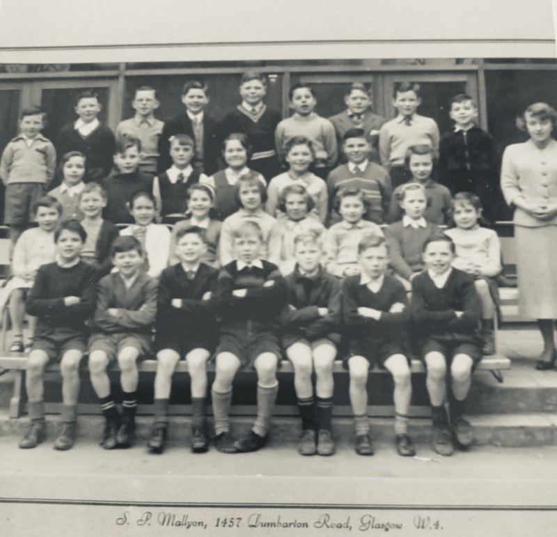 Braeside Primary School Class 1958. Janet Bagdonas Second Row From The Back, Third Child In From The Left. Courtesy Of Her Son, Respondent Brian Smith image