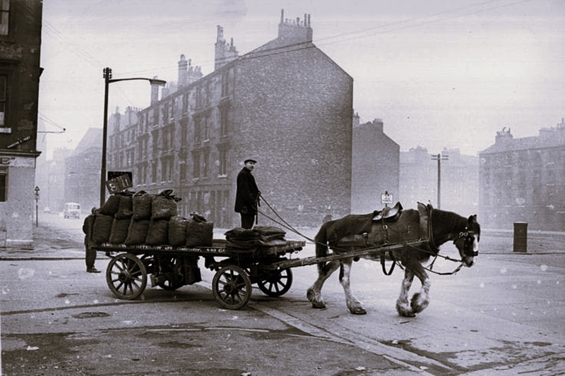 Auld Gorbals Coal Man image