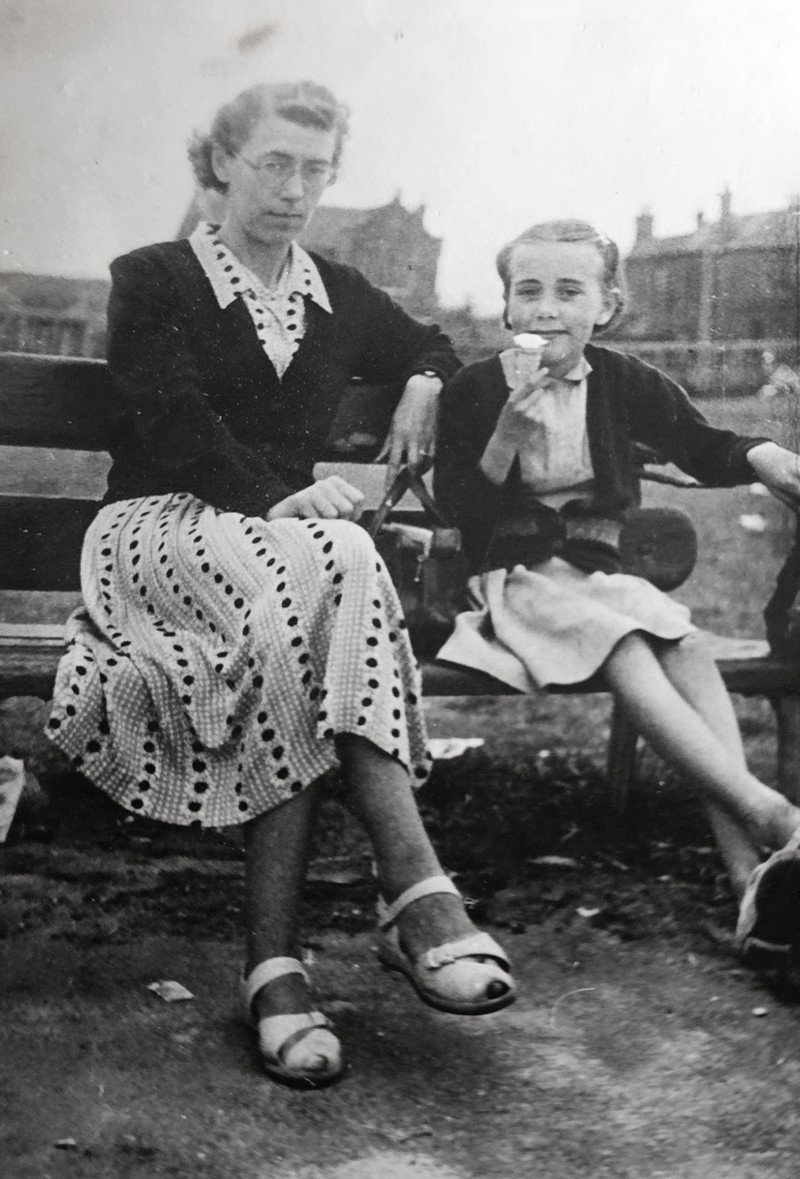 Muriel Baker And Mum Agnes On Holiday, Possibly Largs. Courtesy Of Muriel Baker image