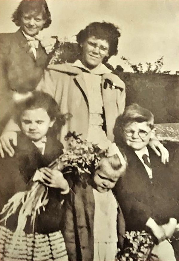 The Kelly Kids And Mum With Cousin Rose Elliot, With Bluebells From Bluebell Wood, Drumchapel, 1959. Courtesy Of Respondent Mike Kelly image