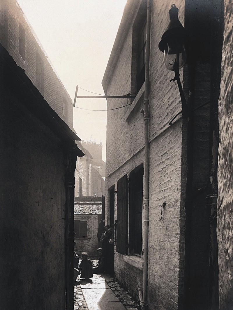 A Family At 374 Gallowgate By London Photographer, Louis Saul Langfier, C.1893 Early1900s. image